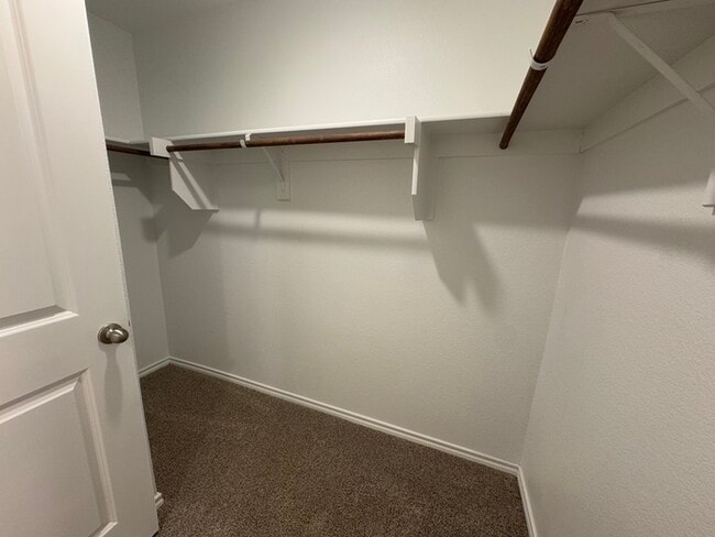 Building Photo - BRAND NEW 4-Bedroom Home in Lindale!