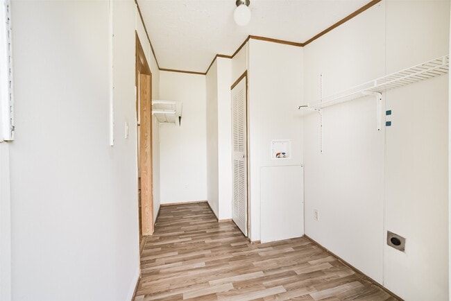 Building Photo - 33205 Wedgewood Dr