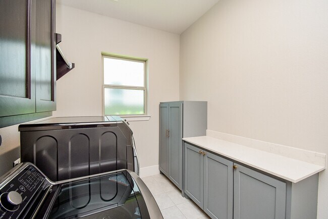 Building Photo - 86 S Waterbridge Dr