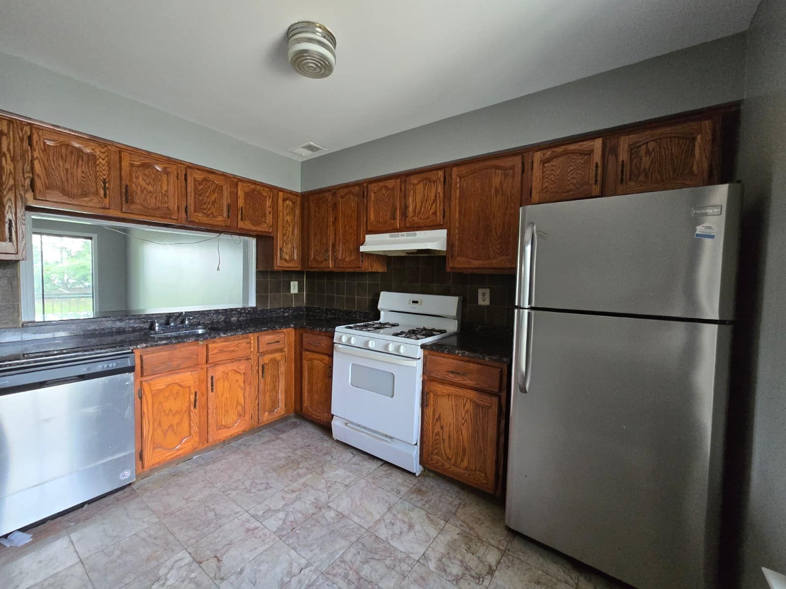 Updated Kitchen - 2104 Woodbridge Commons Way