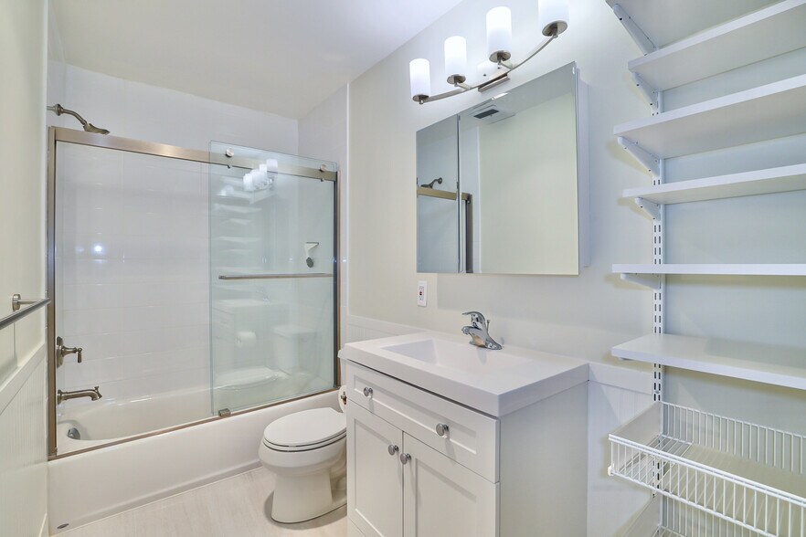 2023 New Bathroom - 4601 N Park Ave
