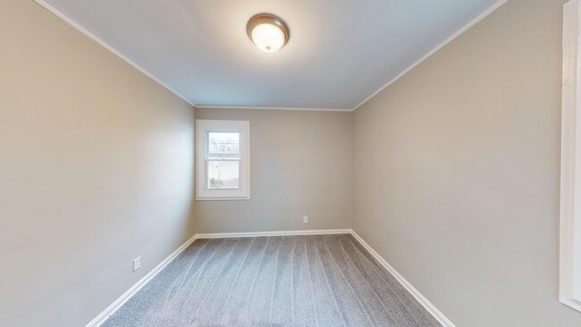 Building Photo - Old Brooklyn - 3 Bedroom Single Family Home