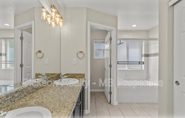 Building Photo - 4325 Tuscany Cir