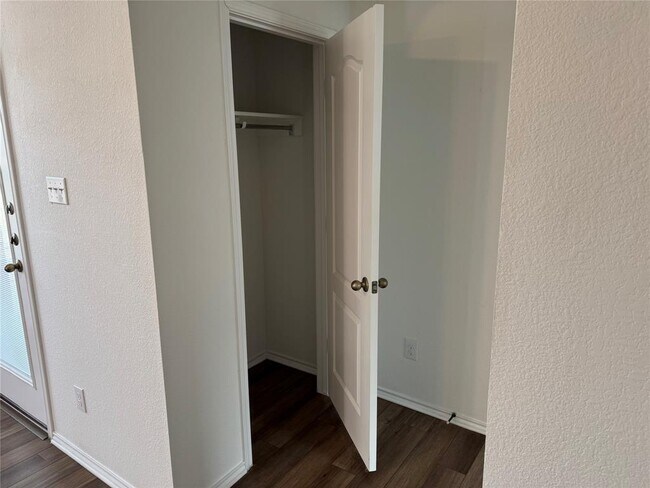 Building Photo - 14225 Silver Lace Ln