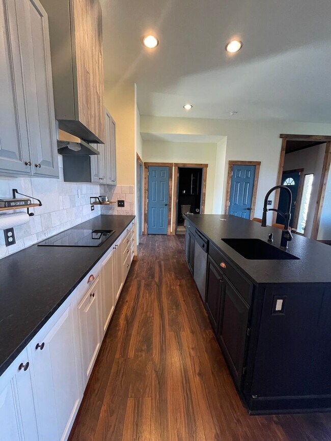 Building Photo - 3BR/2BA Condo near Olde Town Arvada!!