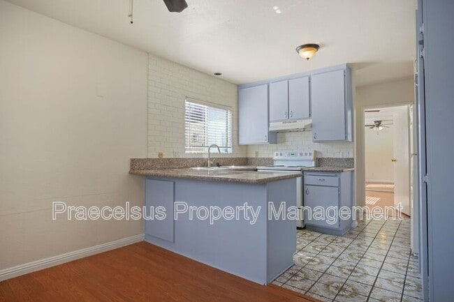 Building Photo - 5553 Adobe Falls Rd