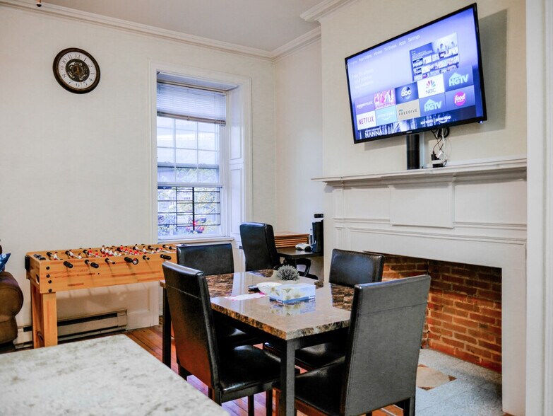 Building Photo - 88 Madison Ave