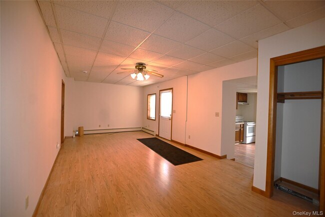 Building Photo - 1298 US-9W