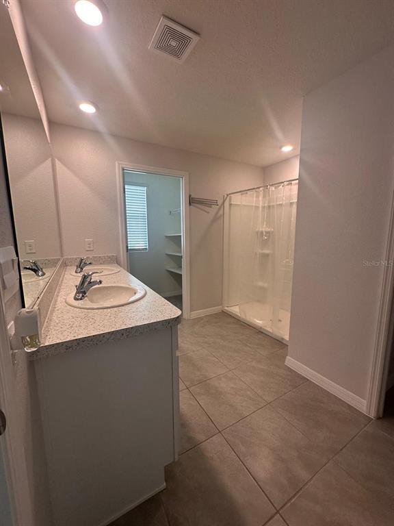 Building Photo - 8588 SW 46 Ter