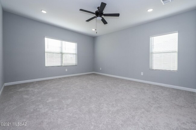 Building Photo - 12312 N Miller Canyon Ct