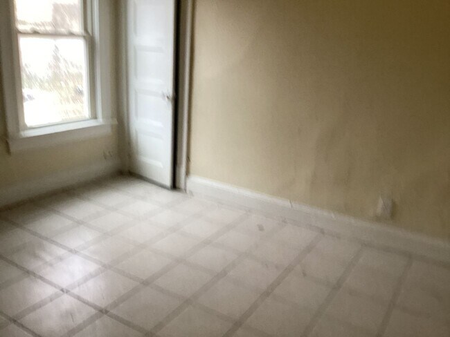 Building Photo - 2660-2662 N 5th St