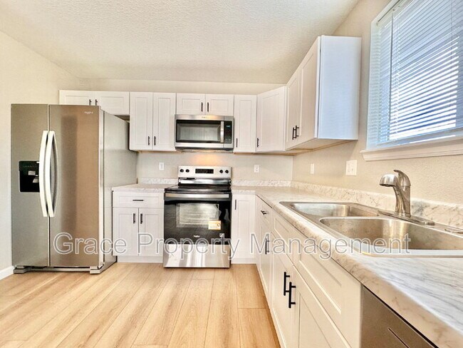 Building Photo - 3451 W 65th Ave