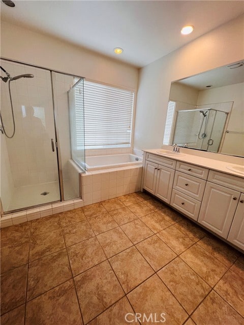 Building Photo - 3022 E Via Corvina