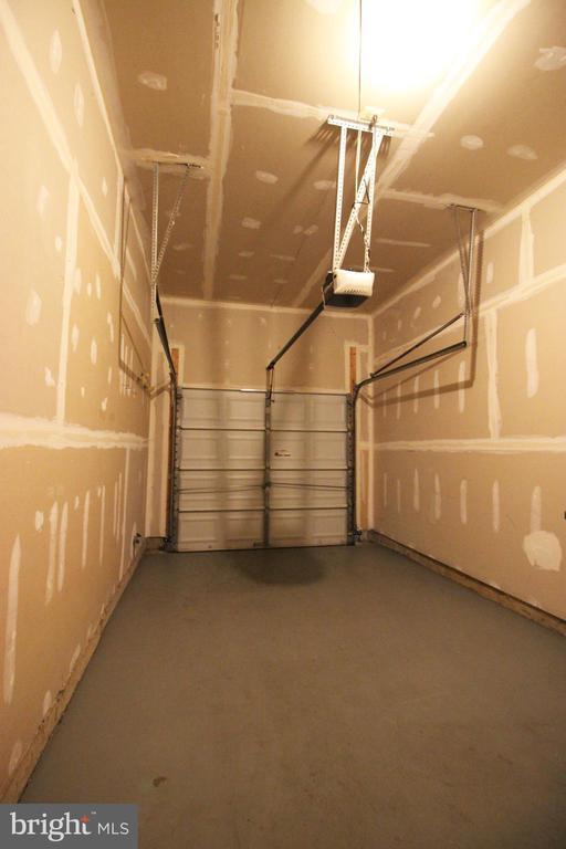 Building Photo - 243 Winter Walk Dr