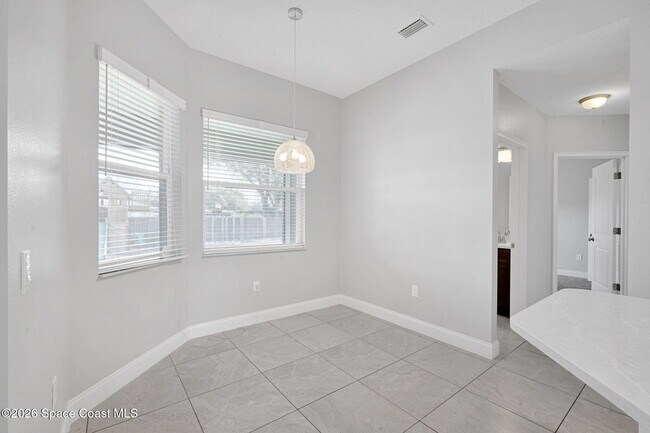 Building Photo - 160 Bossieux Blvd