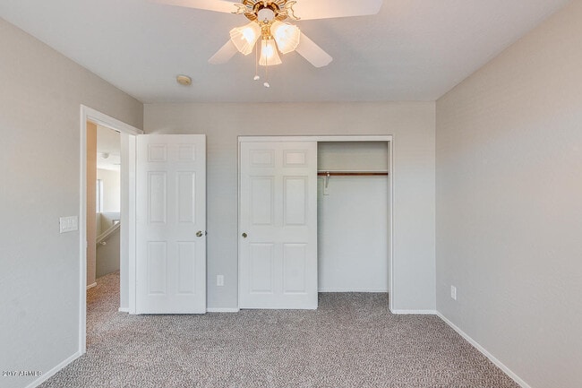 Building Photo - 4BR 3 FULL BATHROOMS W/ HUGE LOFT AND LARGE MASTER
