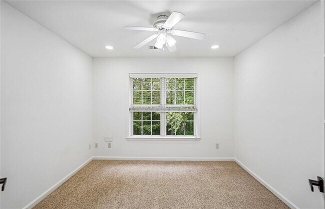 Building Photo - 5157 Wellisford Ct NW