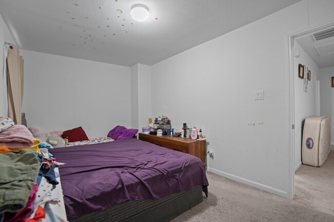Building Photo - 28612 Rantoul Ct