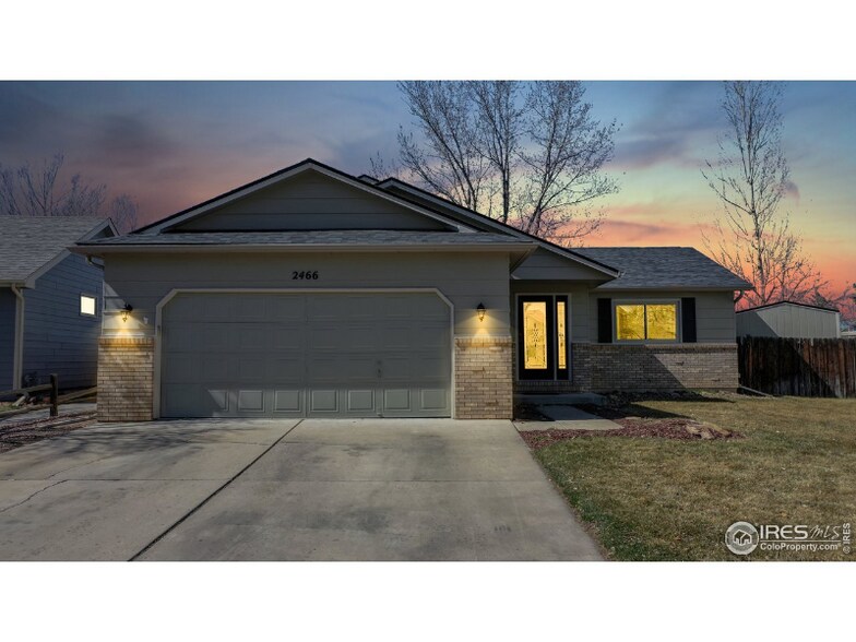 Primary Photo - 2466 Sunstone Dr