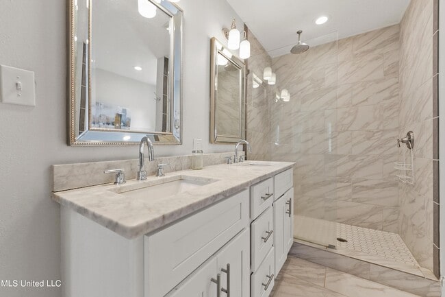 Building Photo - 187 Bilmarsan Dr