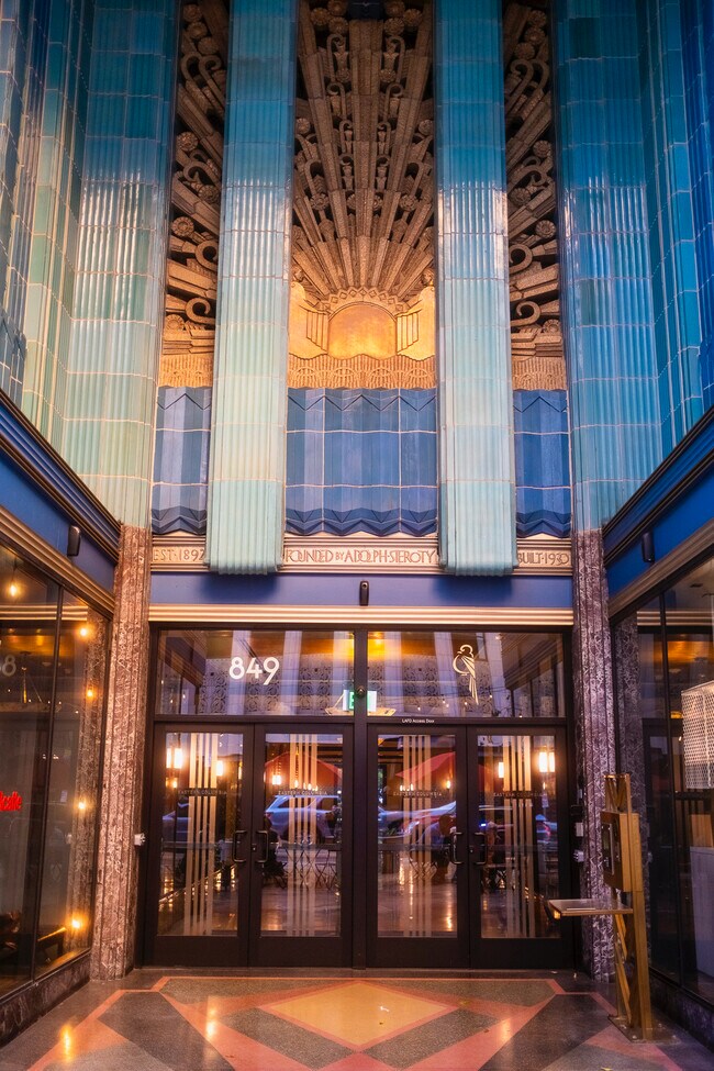 Building Photo - 849 S Broadway