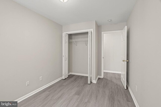 Building Photo - 1018 S 52nd St