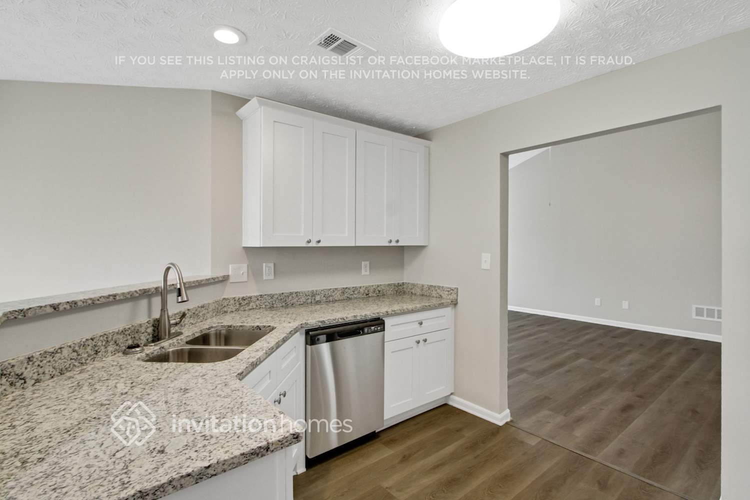 Building Photo - 4035 Hollow Springs Tr SE