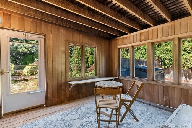 Building Photo - 20 Alanson Ln