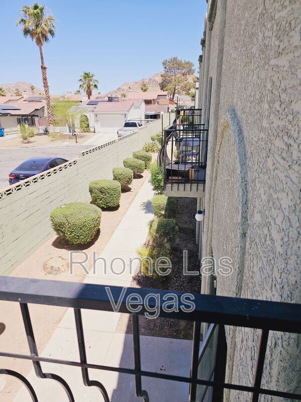 Building Photo - 7066 Burcot Ave