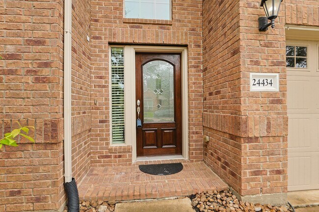 Building Photo - 24434 Ranchwood Springs Ln