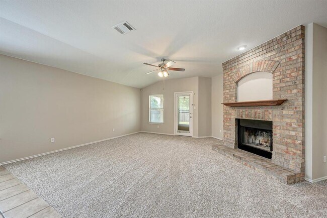 Building Photo - 601 Timothy John Dr