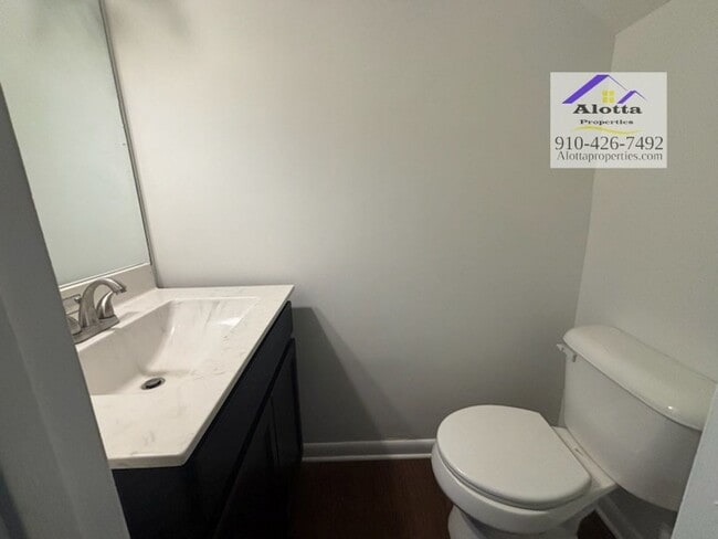 Building Photo - 573-E Winding Creek