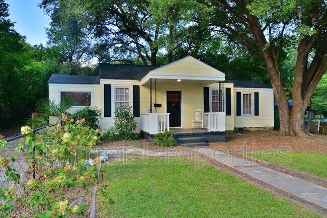 Building Photo - 2729 Kingswood Dr