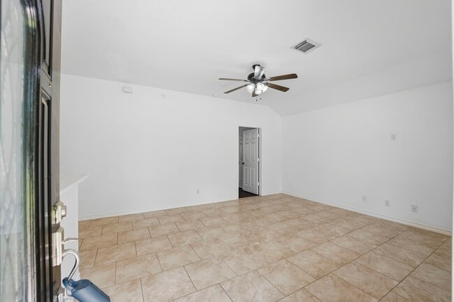 Building Photo - 12322 Royal Lake Dr
