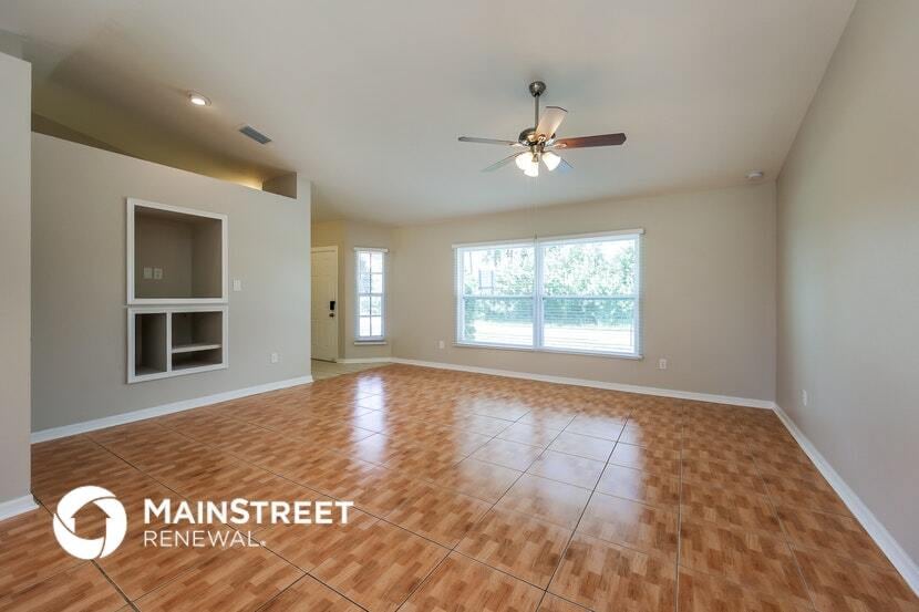 Building Photo - 4715 4th St W