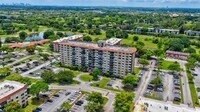 Building Photo - 4174 Inverrary Dr