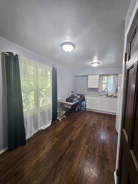 Building Photo - 4613 Maryland St