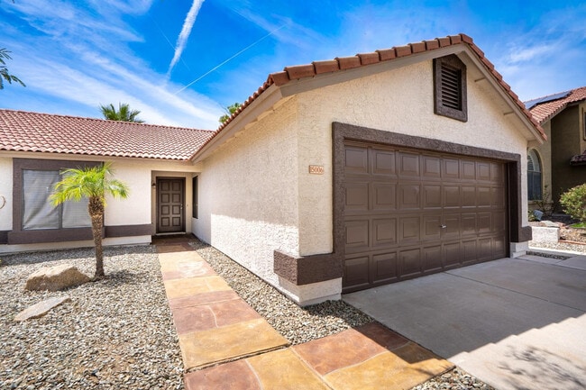 Building Photo - 15006 S 27th Way