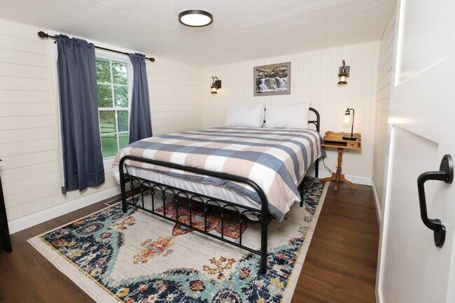 Building Photo - The Fancy Little Farmhouse