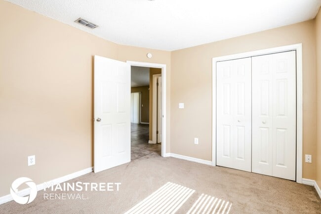 Building Photo - 9637 Langan St