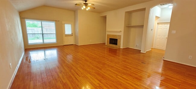 Building Photo - 9006 S Ferndale Pl Dr