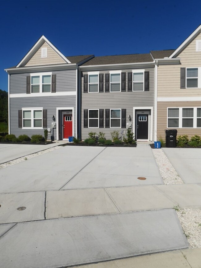 Building Photo - Live Modern in Salisbury – 3BR Townhome wi...
