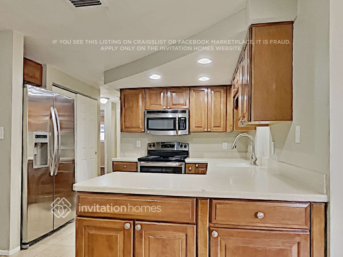 Building Photo - 3054 Brompton Dr