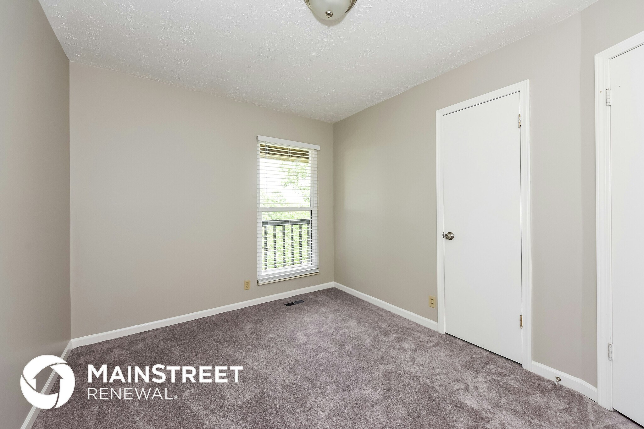 Building Photo - 1133 Jacksons View Rd