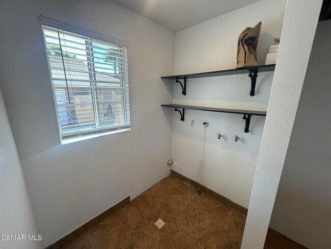 Building Photo - 7358 Jumilla Ave