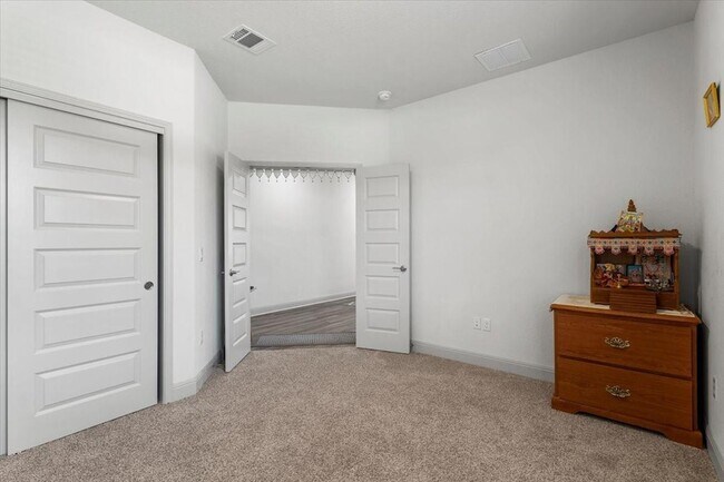 Building Photo - 18017 Nepi Dr