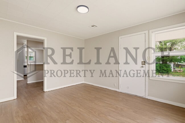 Building Photo - 1718 Walker W St