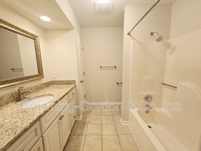 Building Photo - 228 Brattlesboro Pl