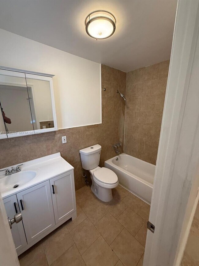 Building Photo - 1781 NW 16th St