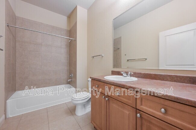 Building Photo - 5401 S Park Terrace Ave